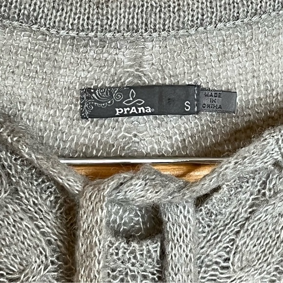 𝅺PRANA Shelby Wool Blend Poncho Fringe Sweater Size Small - Picture 7 of 11